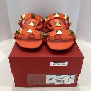 VALENTINO GARAVANI ORANGE ROCKSTUD SLIDE SANDALS